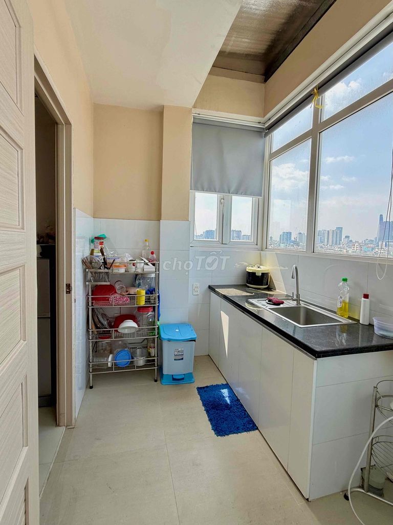 A private bedroom, elevators full of windows.