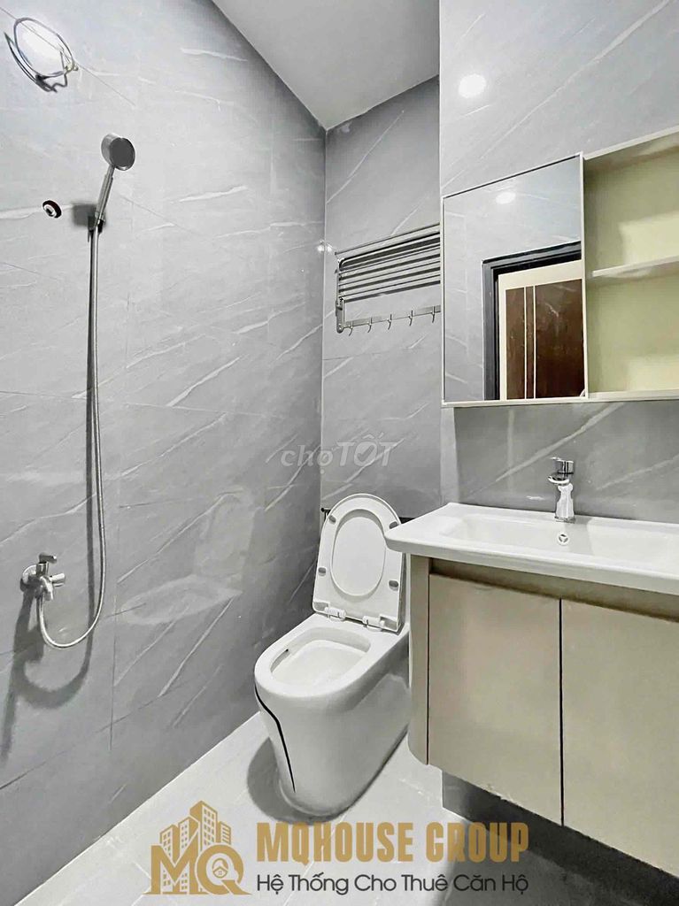 Tell Zhang 11 to set up a bedroom near the City of Mint, Leo-chong.