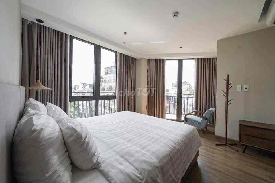 1 5 m 1 7th District apartment. A living room. Dakao.