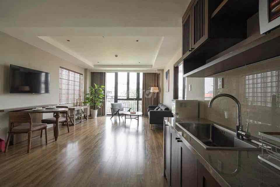 1 5 m 1 7th District apartment. A living room. Dakao.