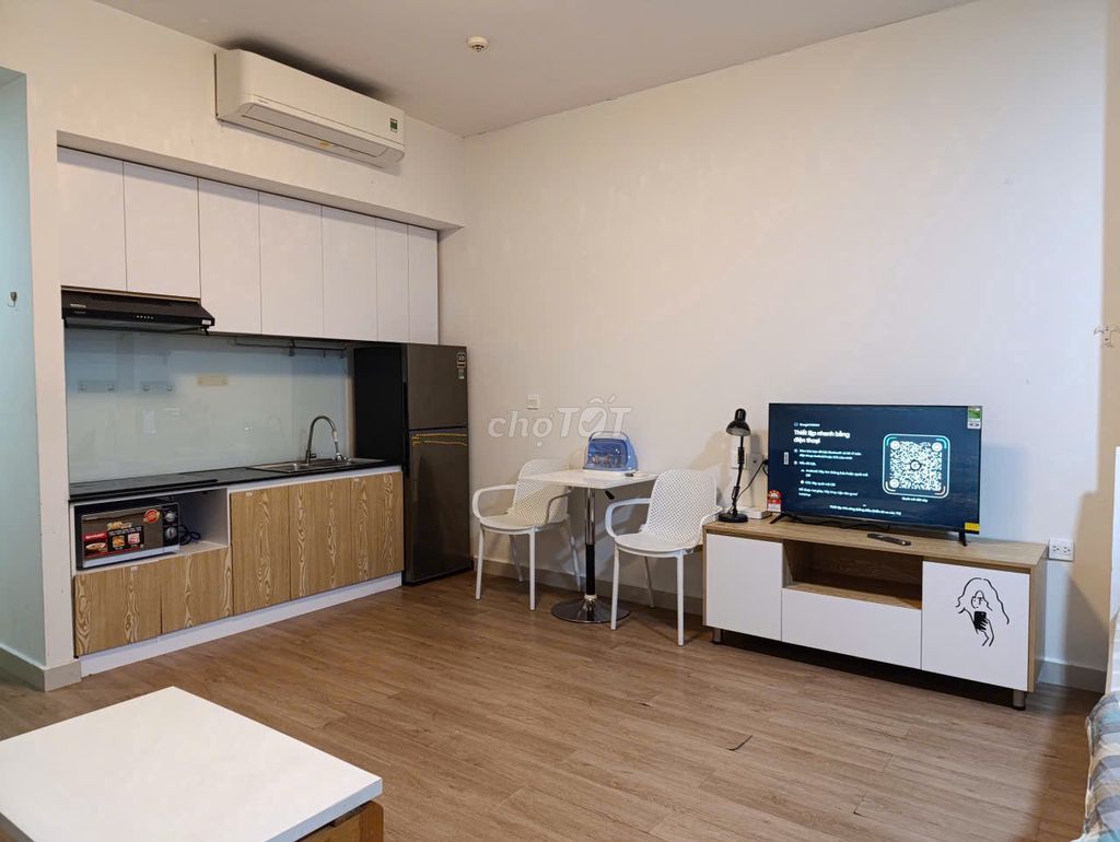 Renting studio/officetel Sunrise CityView District 7: 39 meters2. At 11.5 million.