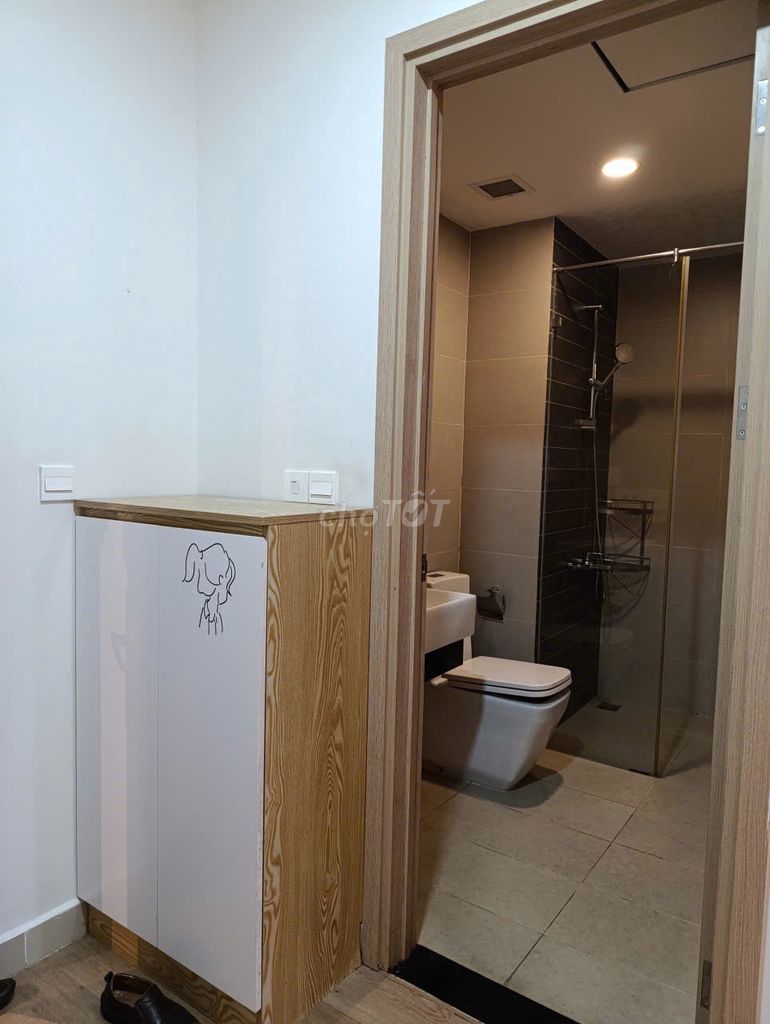 Renting studio/officetel Sunrise CityView District 7: 39 meters2. At 11.5 million.