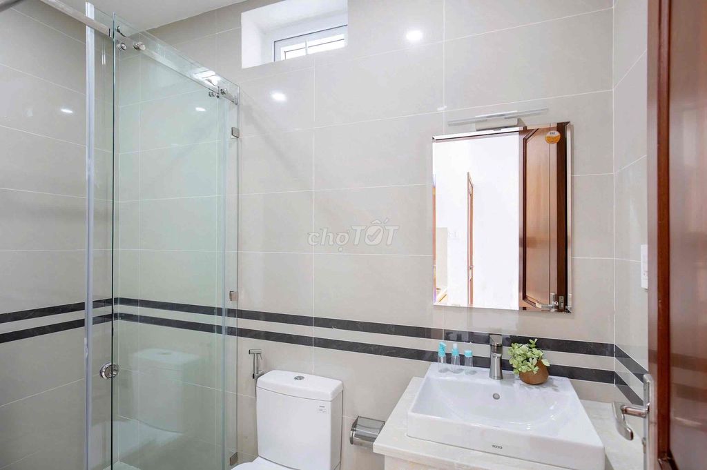 apartment 1 bedroom, view landmark at Bình Thạnh - also through District 1, District 2.