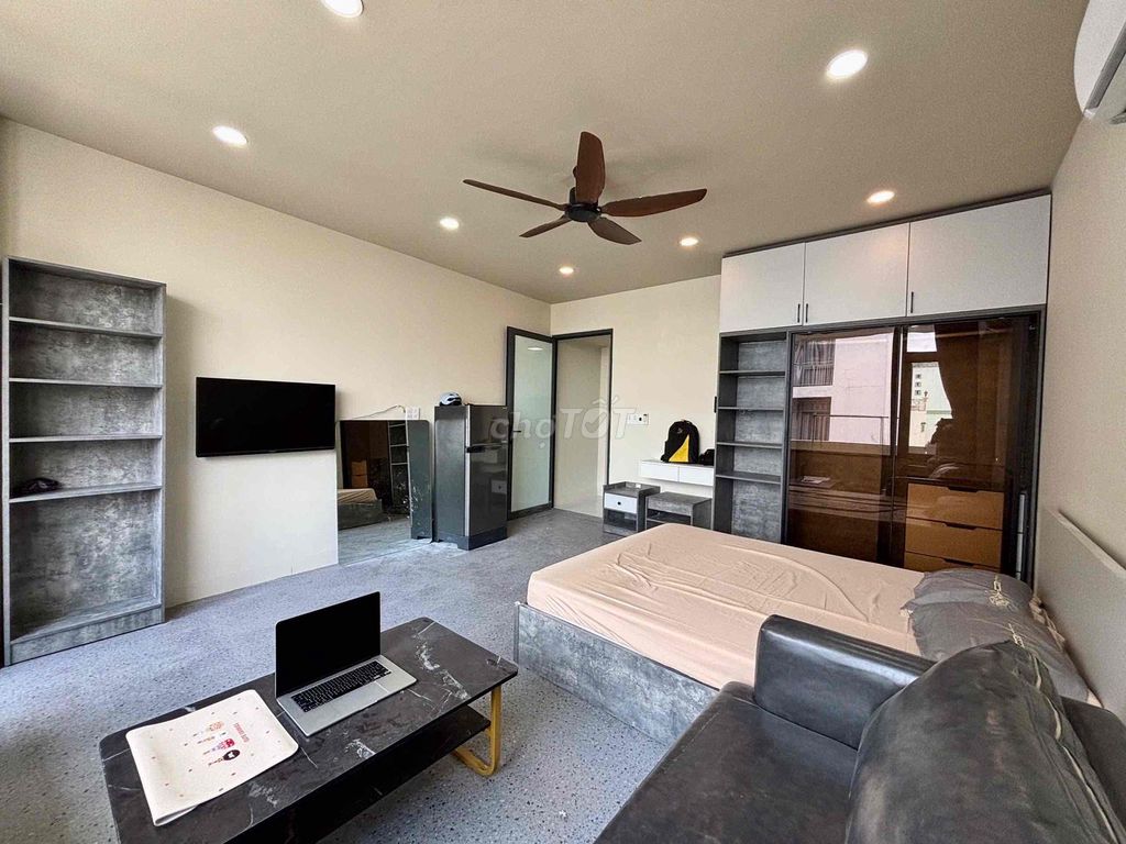 One bedroom - balcony, kitchen cup - there's private washing machine, full interior