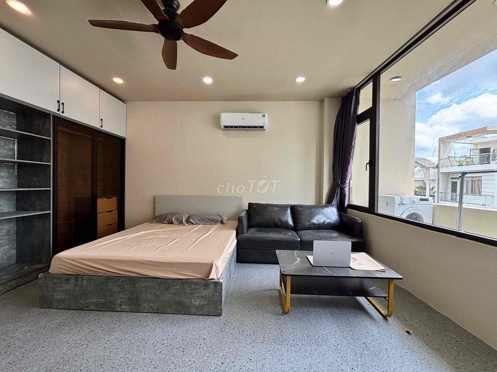 One bedroom - balcony, kitchen cup - there's private washing machine, full interior
