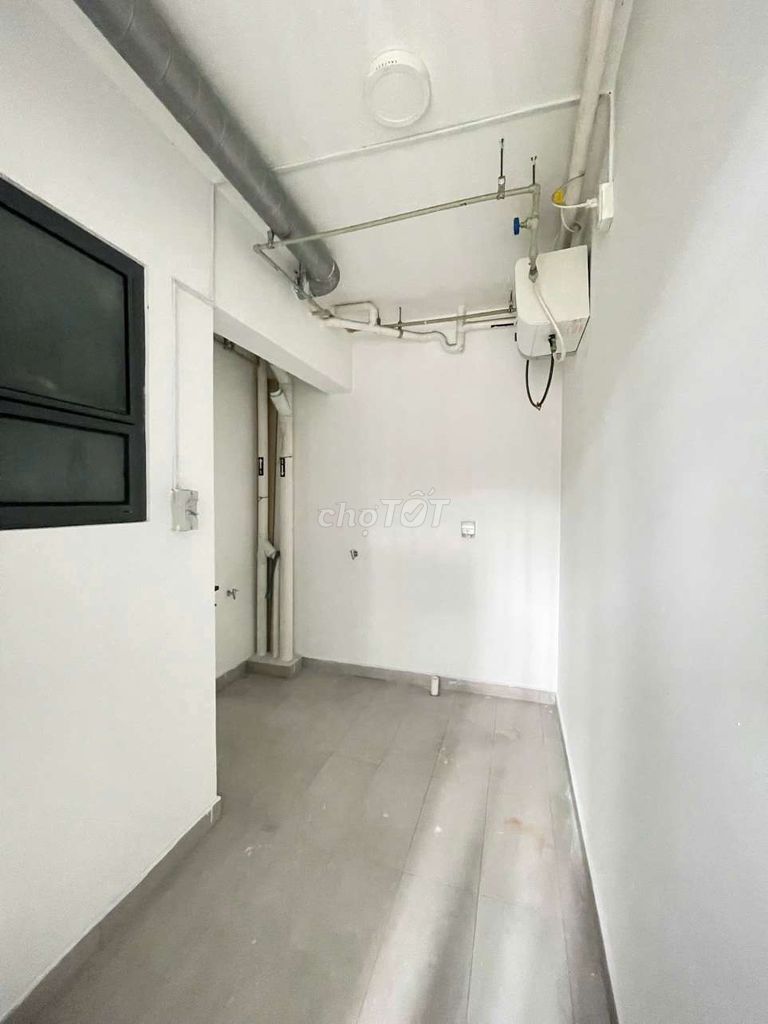 Get Diamond Alnata, basic interior, the empty house right now.