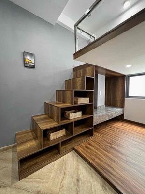 Rent a room with a wide, wide, four-four friends, right here, uth, 401,