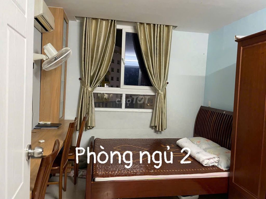 Rent an apartment with Nguyễn Văn Công.