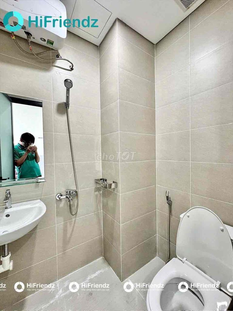 District 2 apartment Full Seven, near Saigon Bridge.