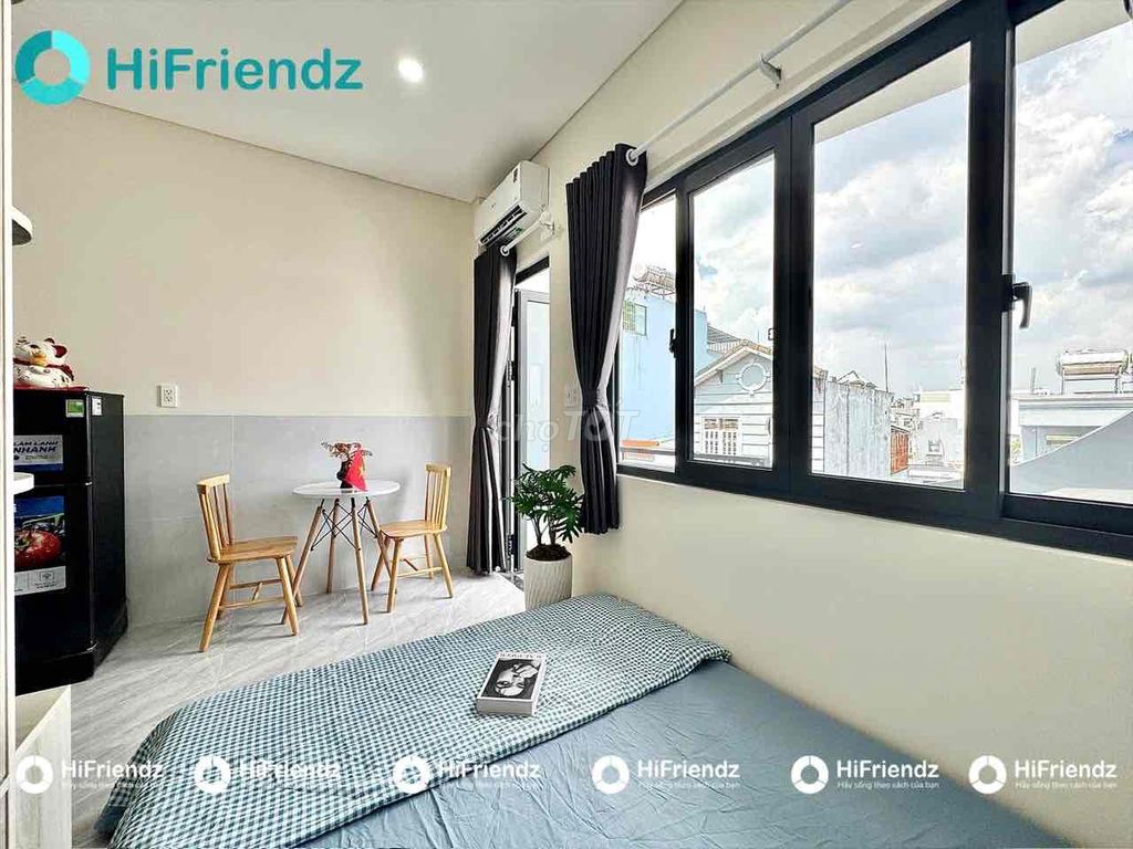 District 2 apartment Full Seven, near Saigon Bridge.