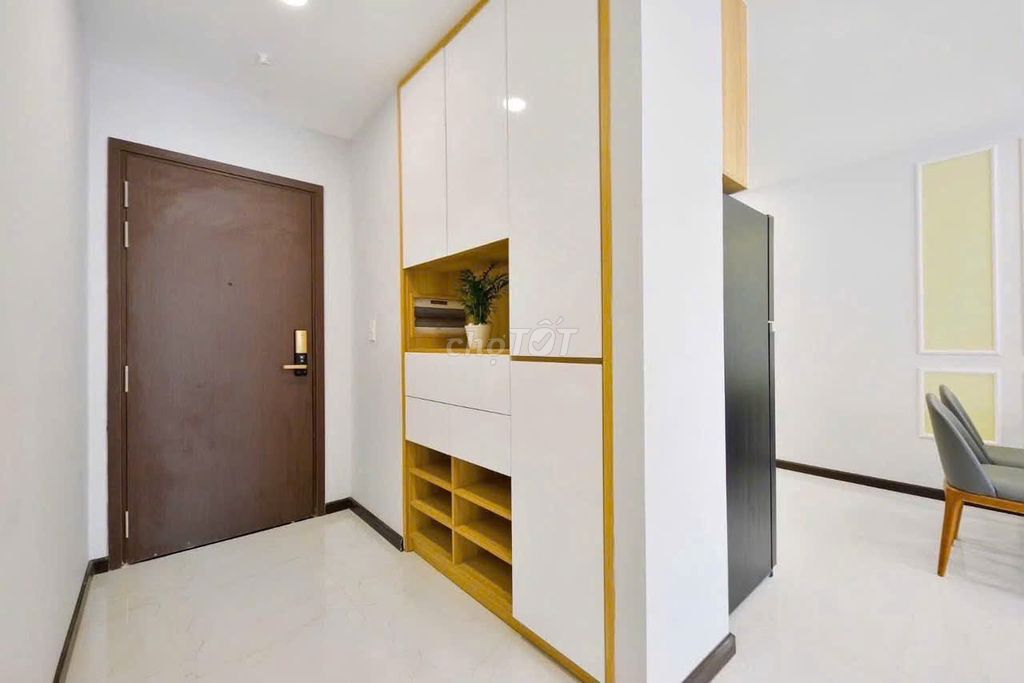 Picity building. tx13. District 12. 65 meters two bedrooms. Full interior. At 9.5 million.