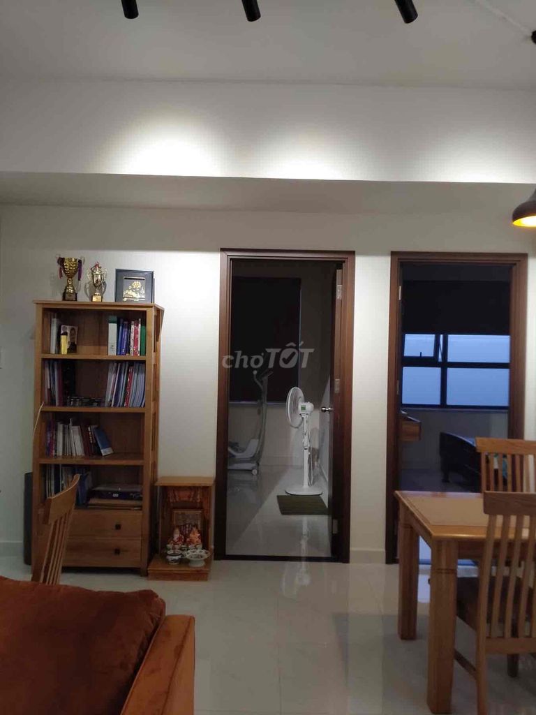 Rent the apartment full of furniture only 10 million and 5 in 8th.