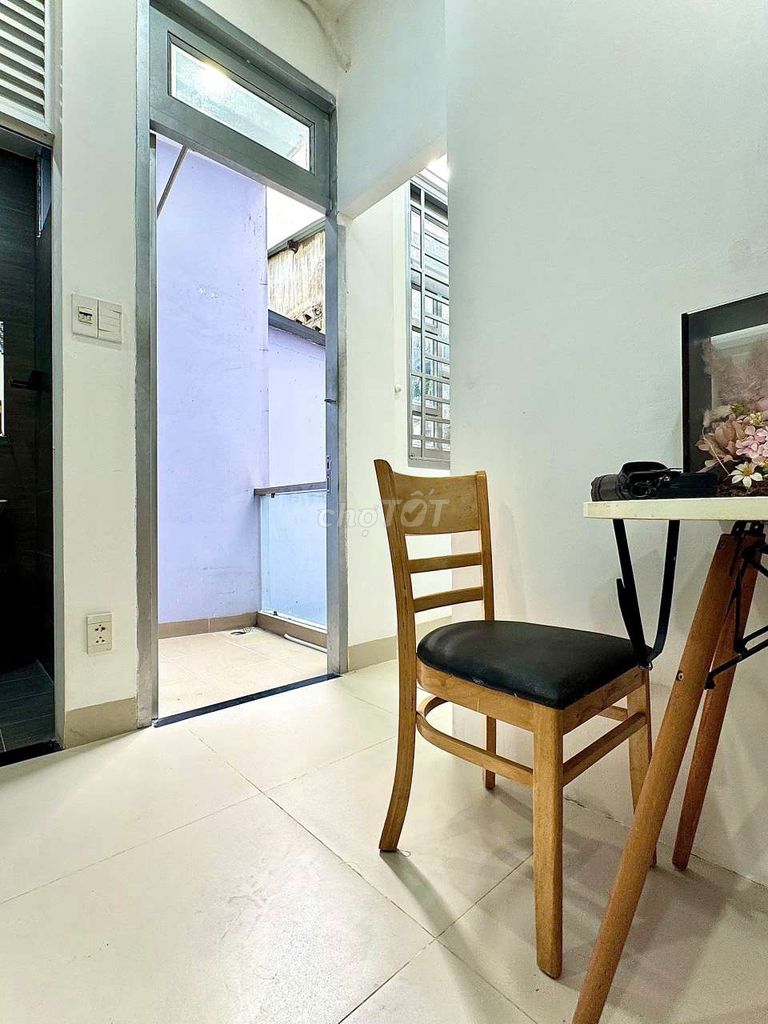 In one bedroom, 40 meters window.