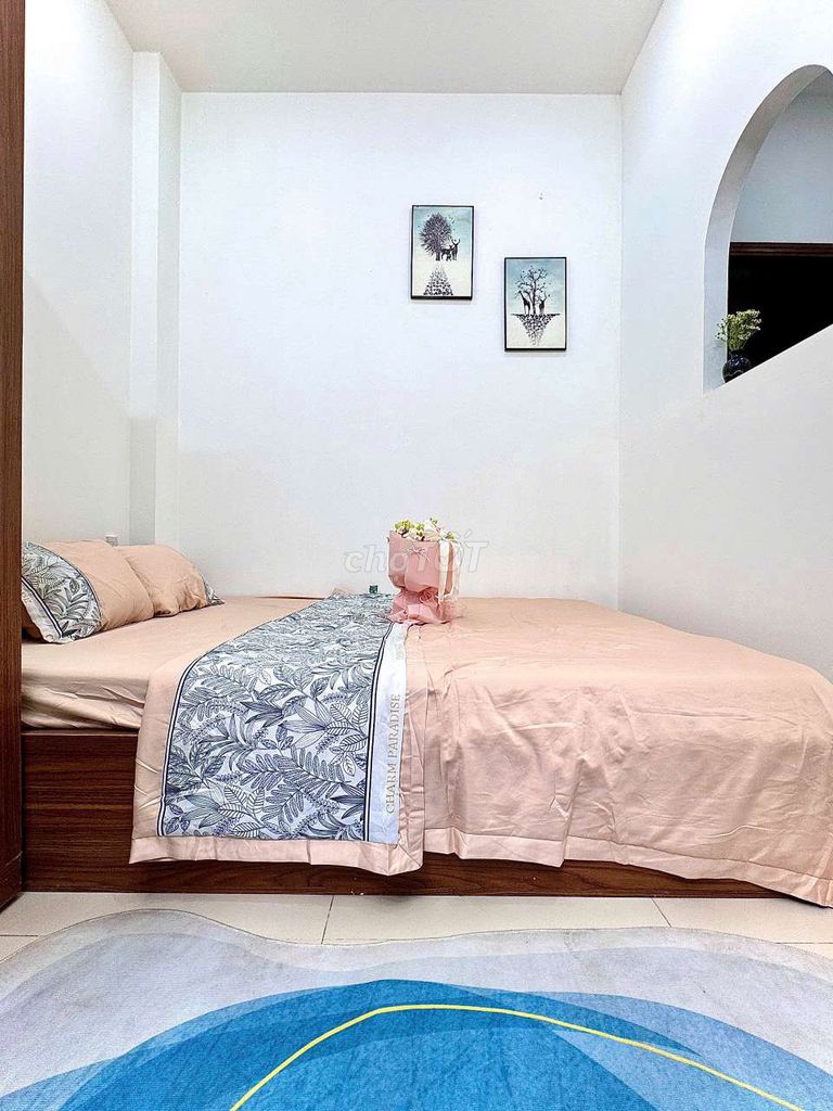 In one bedroom, 40 meters window.