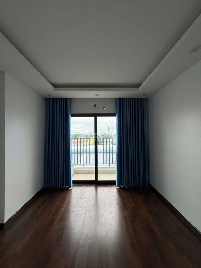 Piffy ten-13 District 12. area 65 meters 2 bedrooms. ntcb.8.5 million.