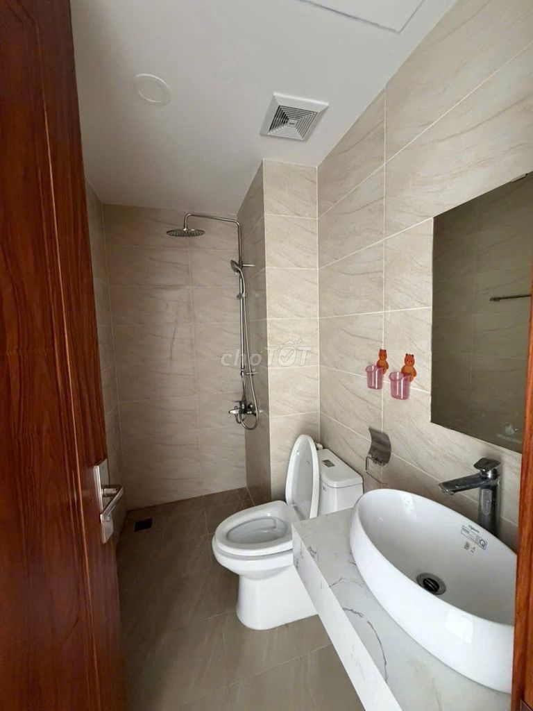 Piffy ten-13 District 12. area 65 meters 2 bedrooms. ntcb.8.5 million.