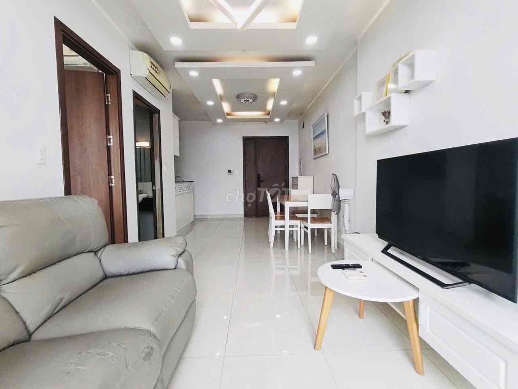 Rent the Grand Riverside District 4 - 1 bedroom 50 meters 2