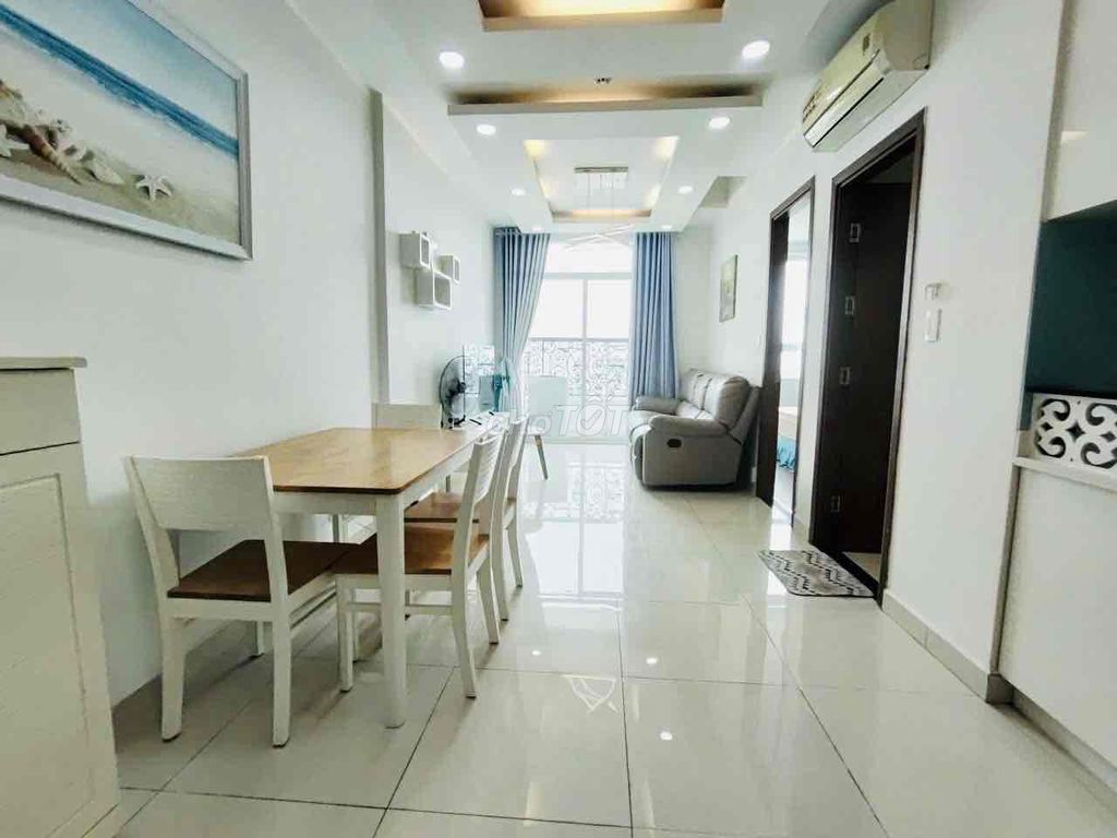 Rent the Grand Riverside District 4 - 1 bedroom 50 meters 2