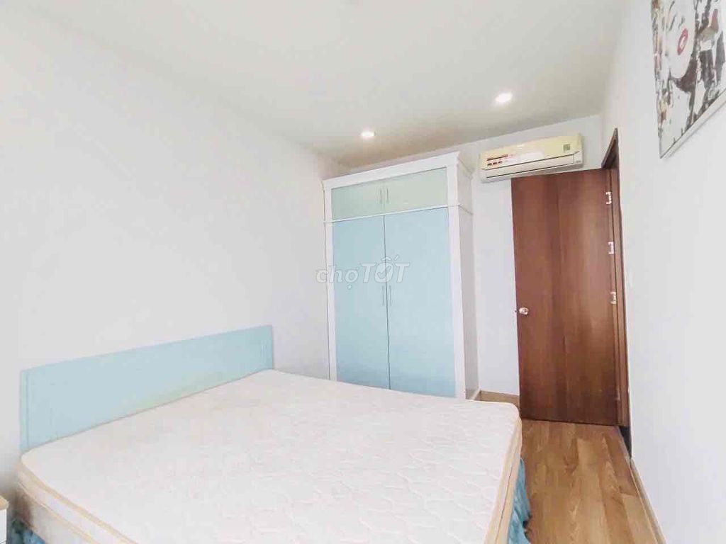 Rent the Grand Riverside District 4 - 1 bedroom 50 meters 2