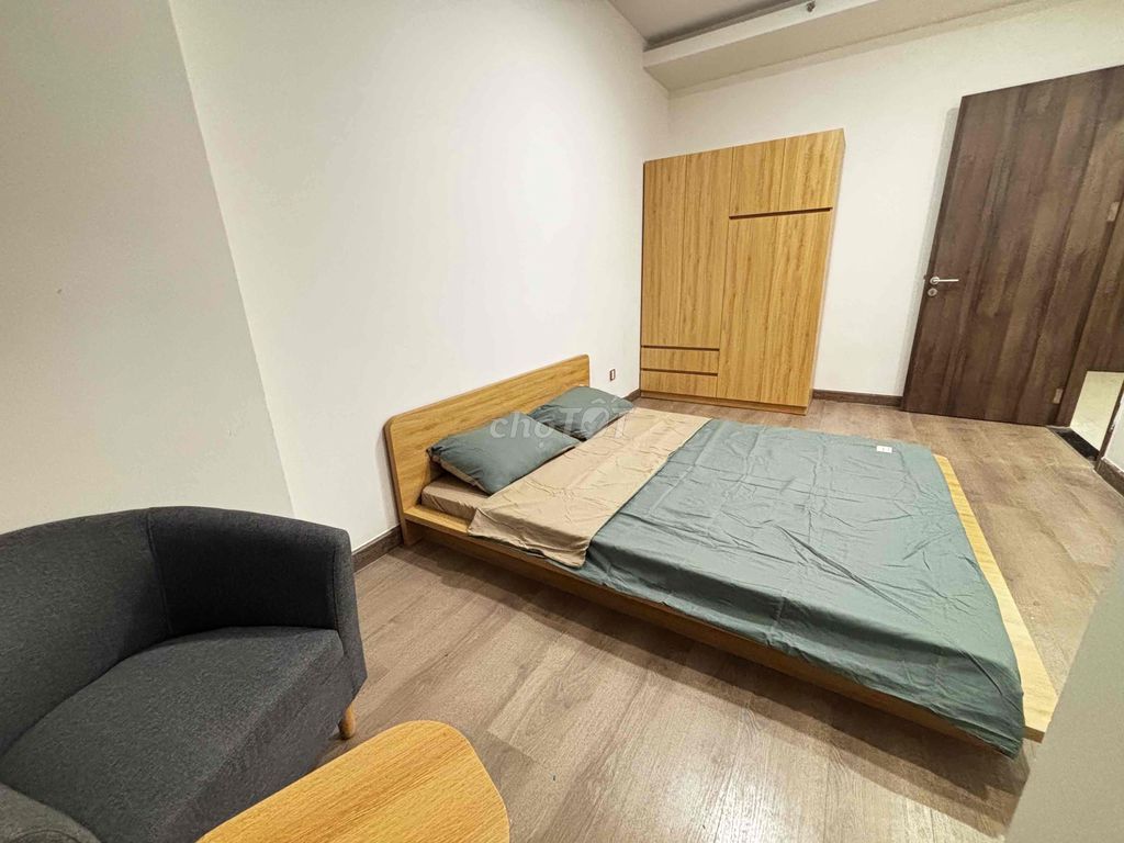 Two new full-time bedrooms 100% new. View home 24/7