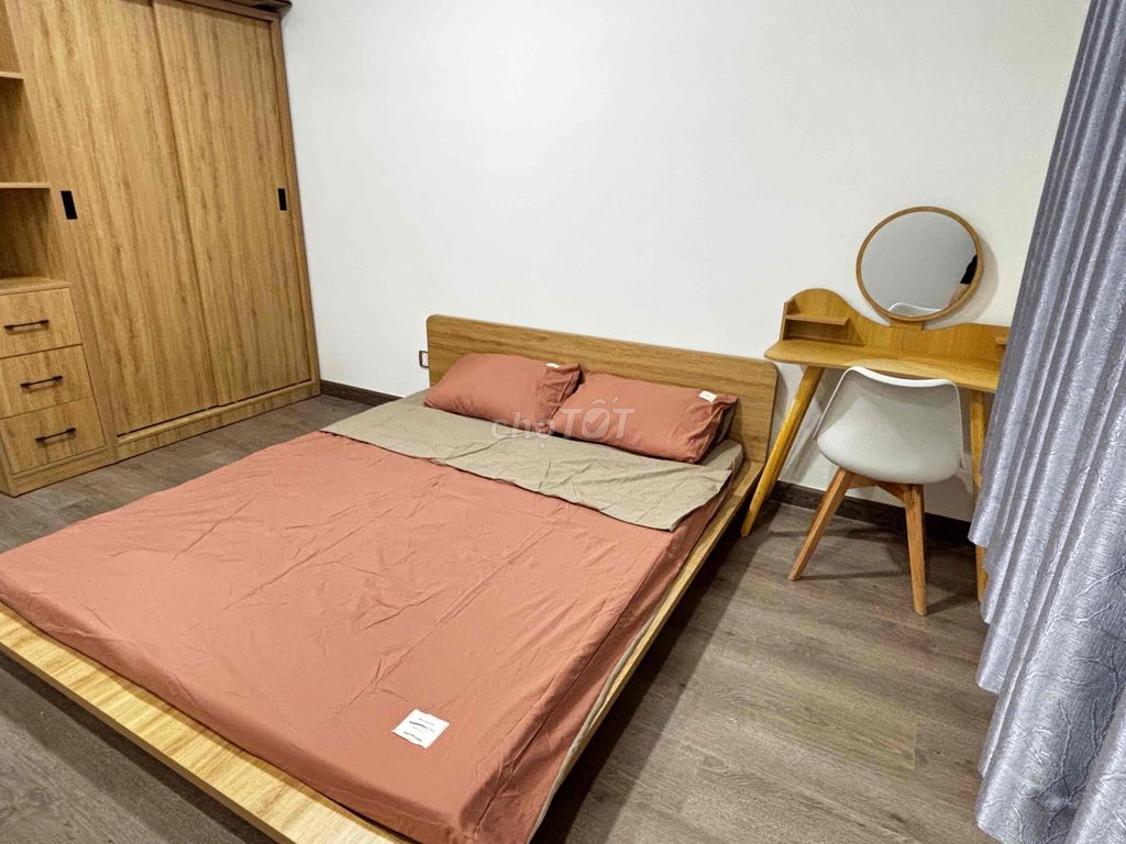 Two new full-time bedrooms 100% new. View home 24/7
