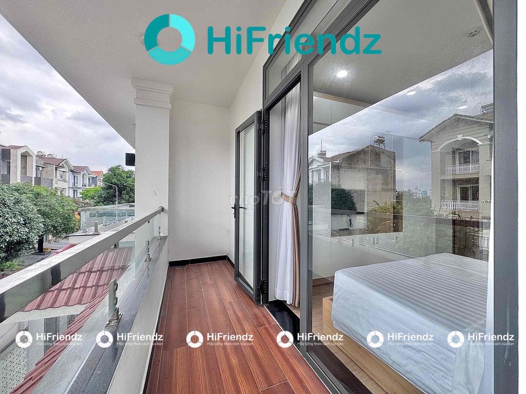 It's really, really, really, really, really cool. It's a super-saltalty little balcony apartment.