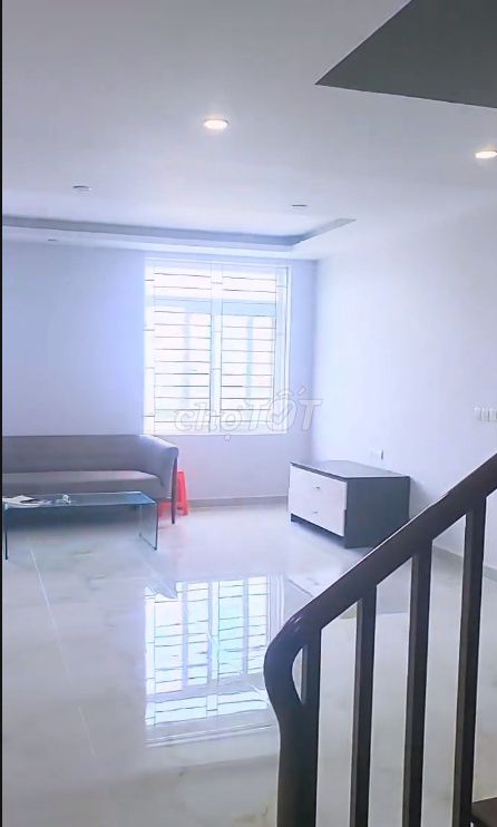 Penhouse Lữ Gia Plaza, District 11 180 M2 rent only 25 million.