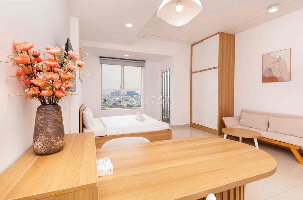 Renting Sunrise CityView District 7h: