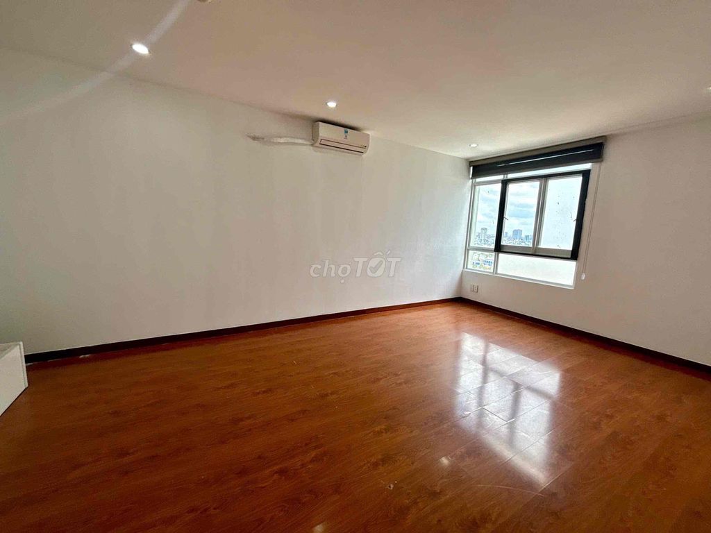 Rent a Vietcong apartment, 150 meters, 3 bedrooms in 16 million.