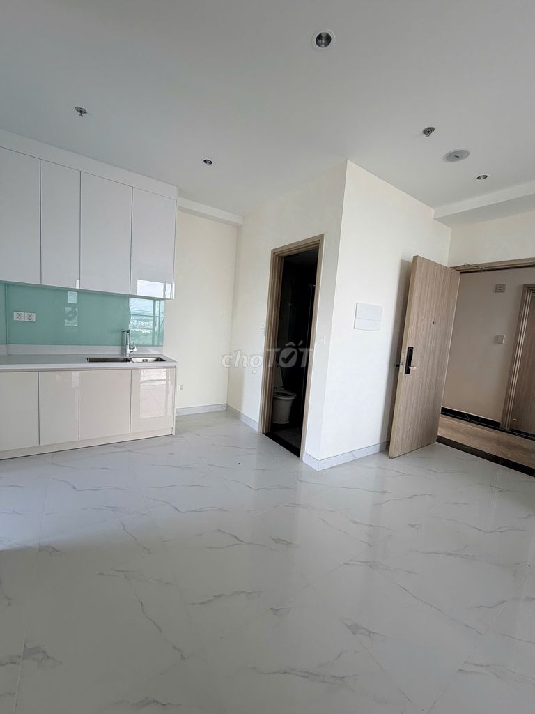 Rent the D-Aqua Gardens-- 301 Bến Bình Đông, 880m2-- 2 bedrooms.