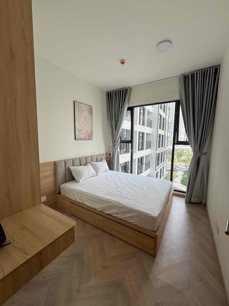 Rent a Lumiere Boulevard senior apartment