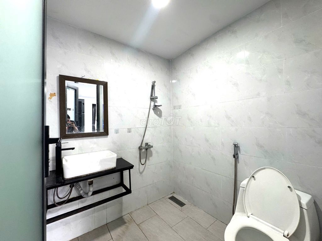 A kitchen room with a lotte Nguyễn Văn Lượng near the cityland, nice and clean.