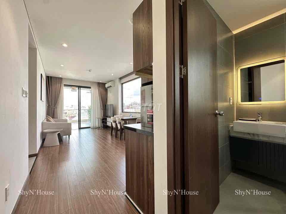 The full interior apartment is a nice seven-year-old security guard, the front desk 24/7, electrical only.