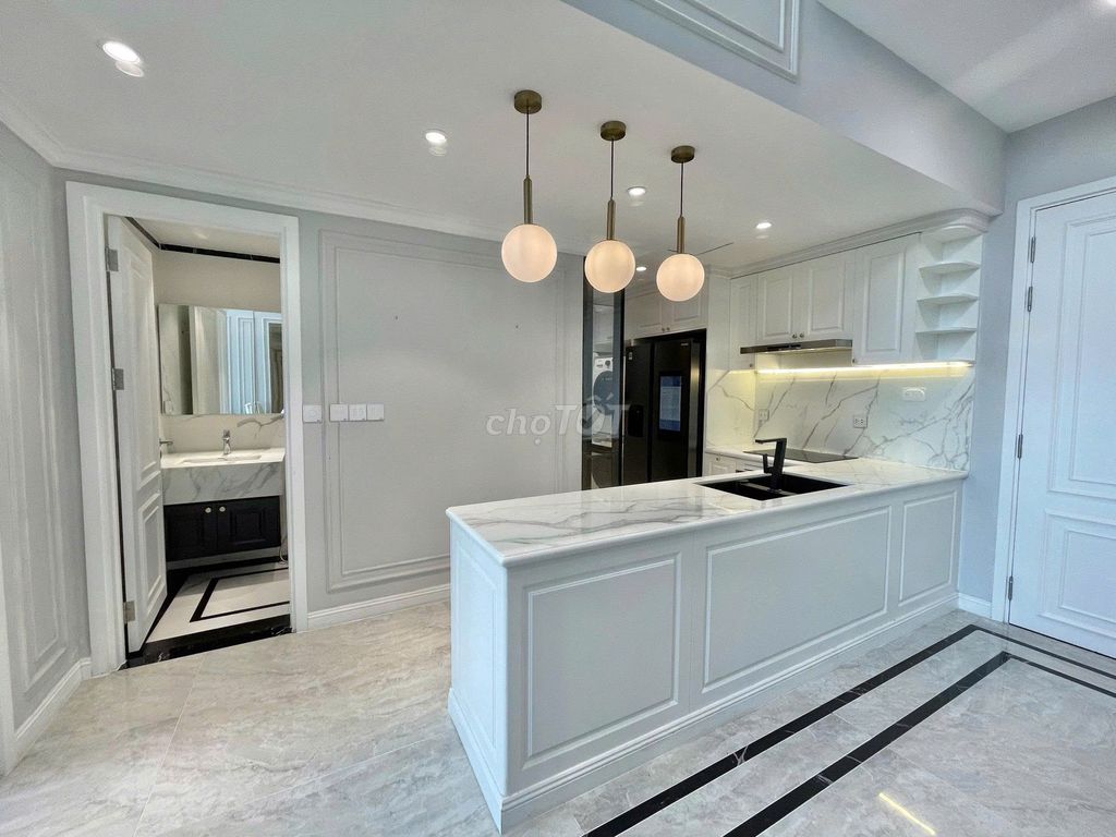 Rent two projects. 2000 apartments downtown in Ho Chi Minh City.