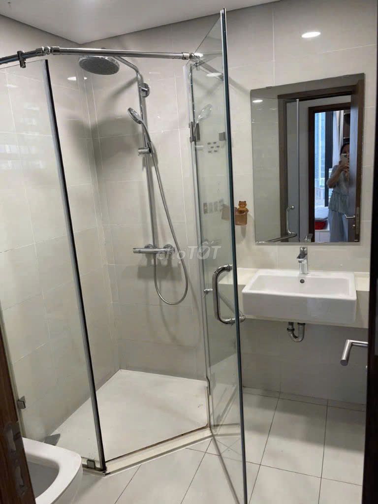 Rent the double blue rooms with the top full furniture - a wide 79 M2, nice front