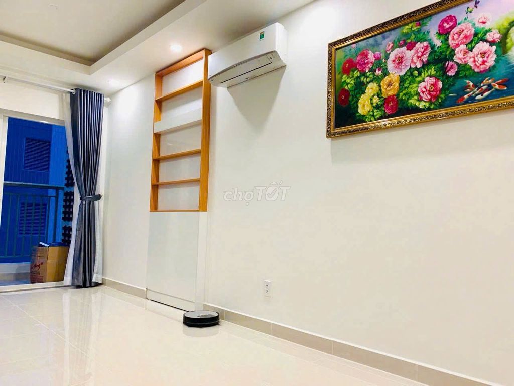 Rent two full bedrooms at Lavita Charm, contact holding bases