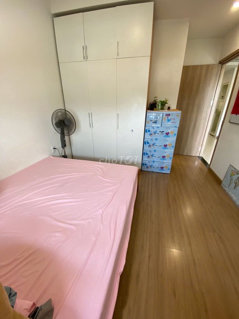 Rent two full bedrooms at Lavita Charm, contact holding bases