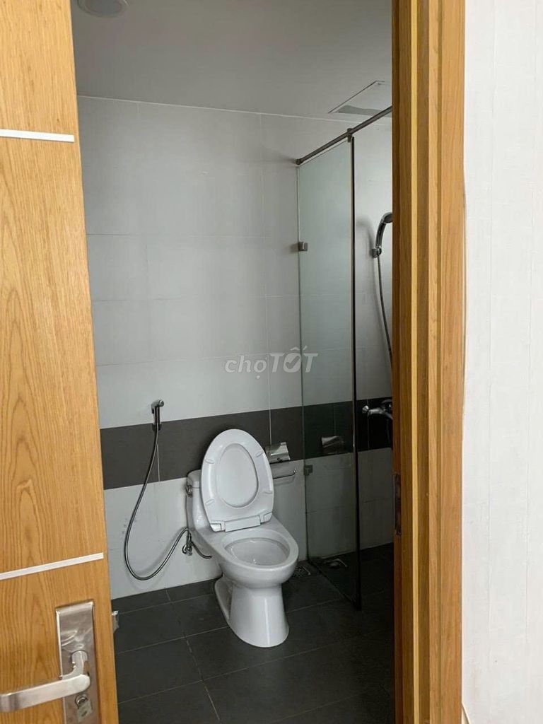 Moscow Tower-right. 12 full interior. Two bedrooms, 8.5 million a month.