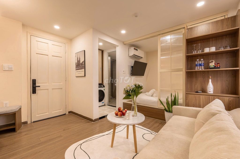 Room full comfortable furniture. One bedroom near the Ottttel District 3-Doove.