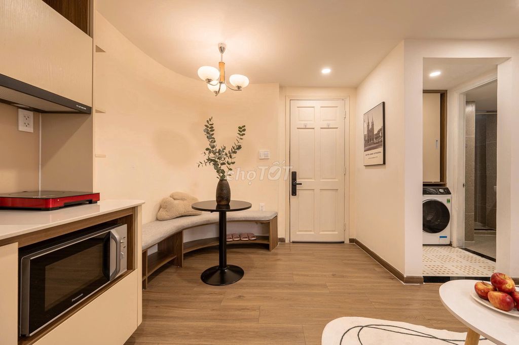 Room full comfortable furniture. One bedroom near the Ottttel District 3-Doove.