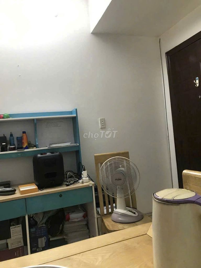 We rent C/C-C-C-C-Fea, Phan Hymura, 2 bedrooms cost 9 million/5 a month.