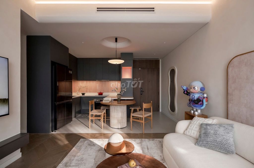 Two Lumière Riverside bedrooms-- View river, full interior-- 78 million.