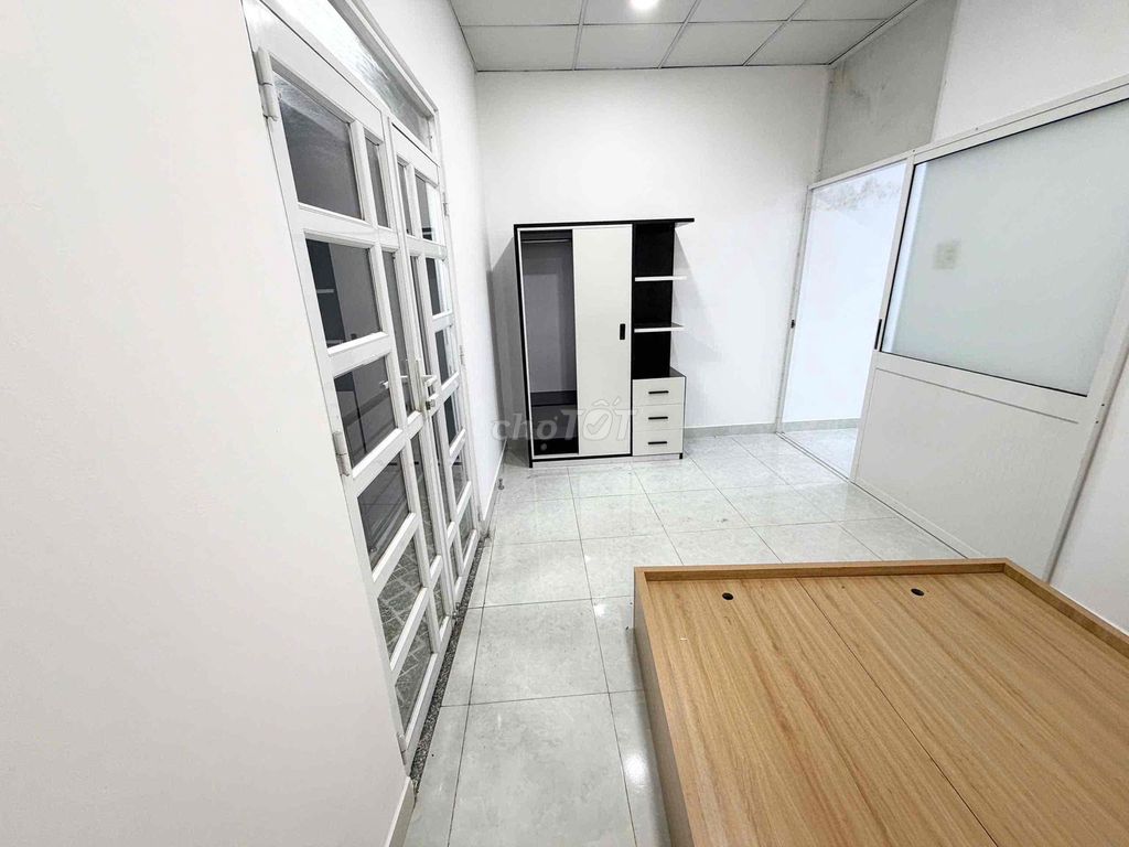 Three bedrooms. Two balconys. Full interior.