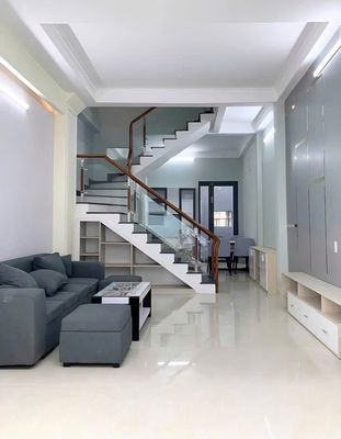 Need to rent an alley house 40/4 B Trần Quang Diệu-714 district 3