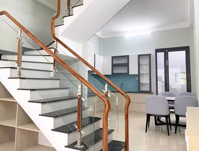 Need to rent an alley house 40/4 B Trần Quang Diệu-714 district 3