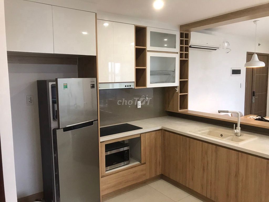 Renting Galaxy 9 high-end apartment, 2 bedrooms 2 toilets 16 million a month.
