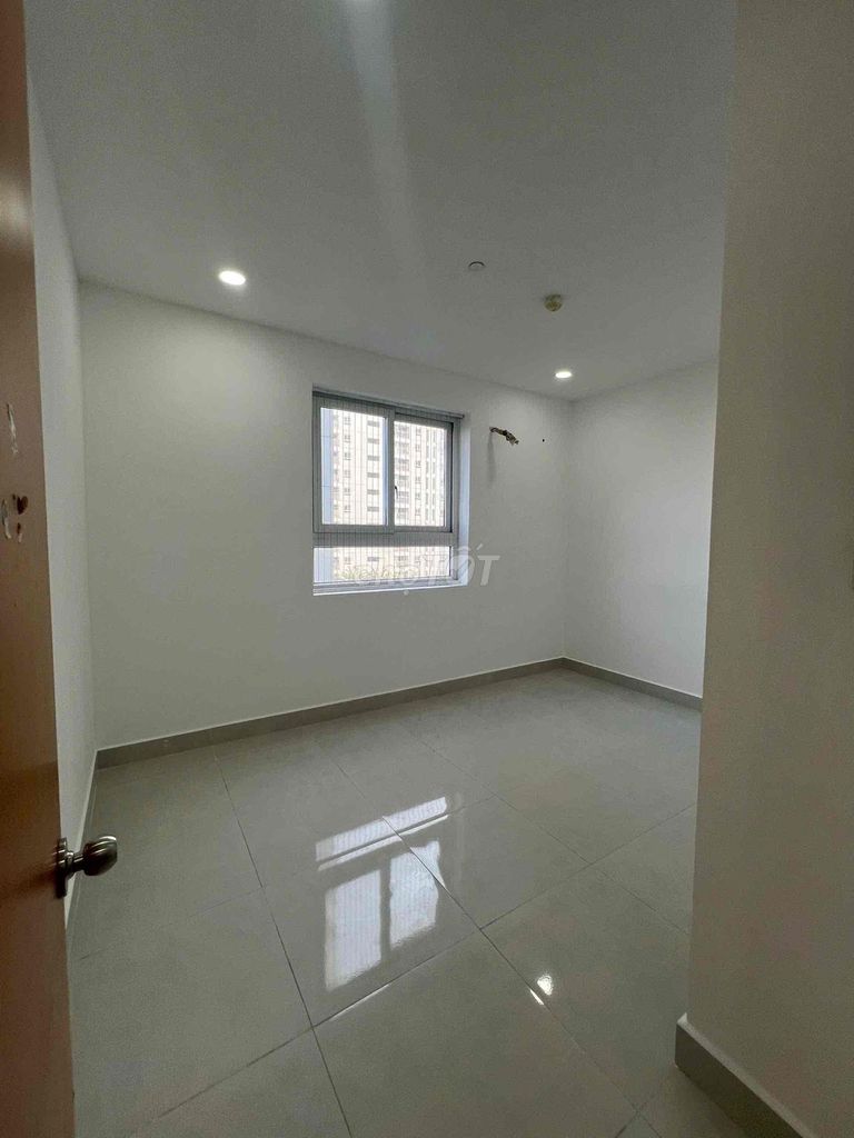 Rent Tara Residence 2 bedroom 2 free toilets with 10 million per month.