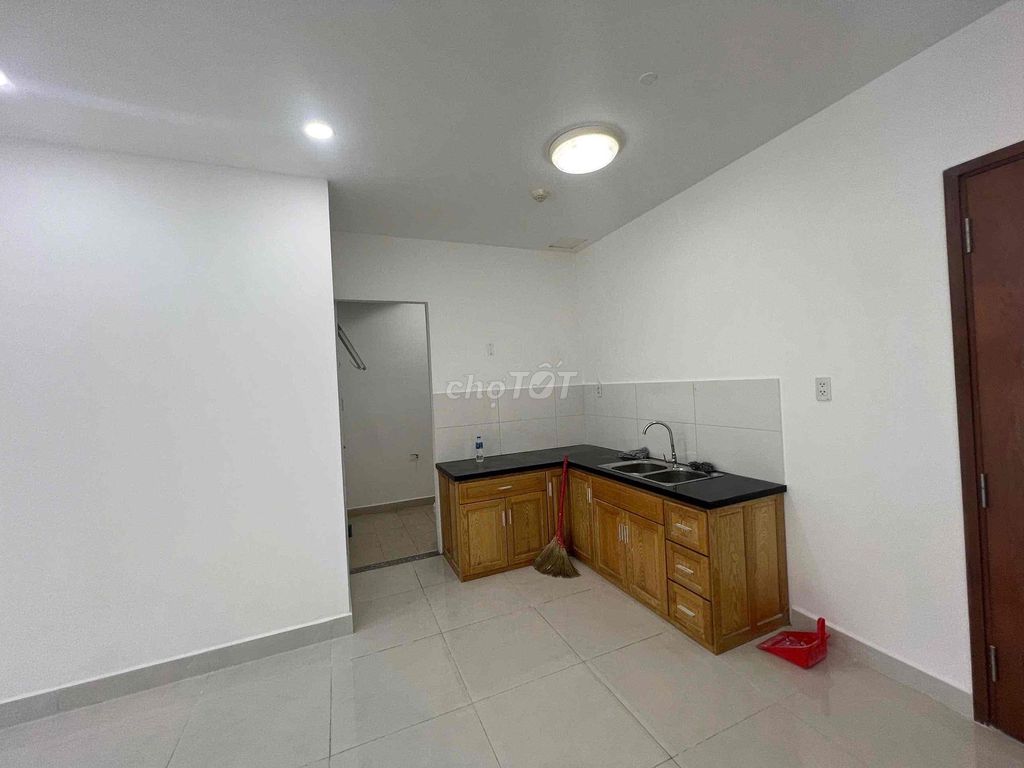 Rent Tara Residence 2 bedroom 2 free toilets with 10 million per month.