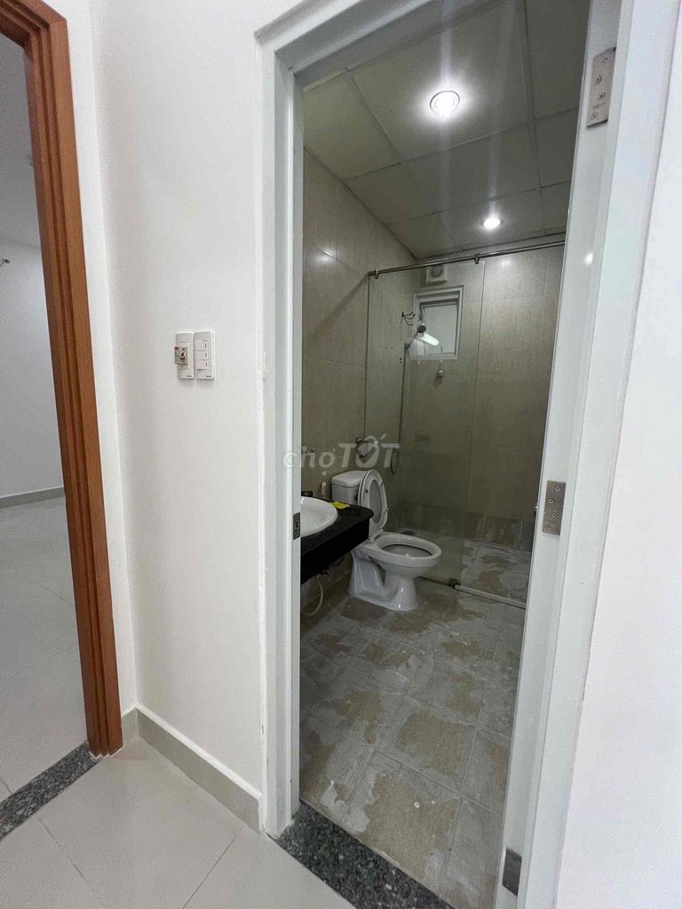 Rent Tara Residence 2 bedroom 2 free toilets with 10 million per month.