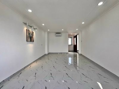 Rent an 18 A Nguyễn Văn Trỗi near the Justice Bridge 11 Q.Phú Nhuận